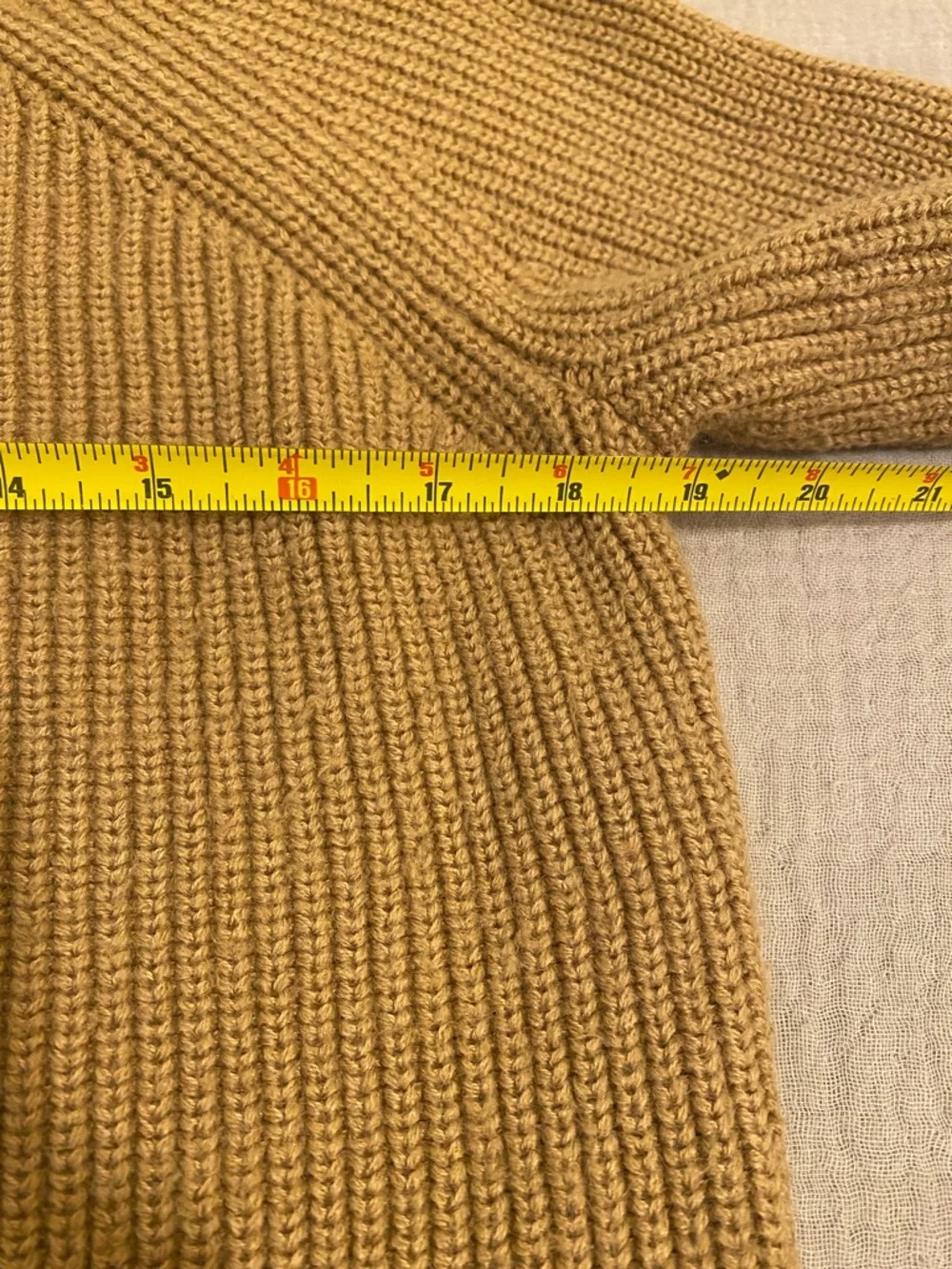 Banana Republic Camel Brown Button-Front Women's Cardigan. Size S